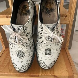 Dr Martens Limited Edition 1461 Oxfords White Bandana Print Industrial Shoes